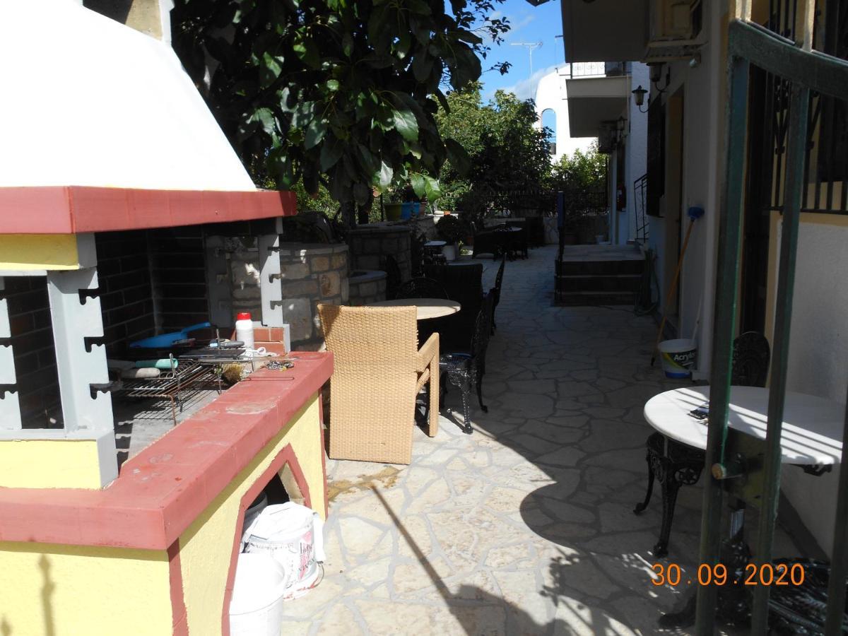 Melios Rooms Petalidi Exterior photo