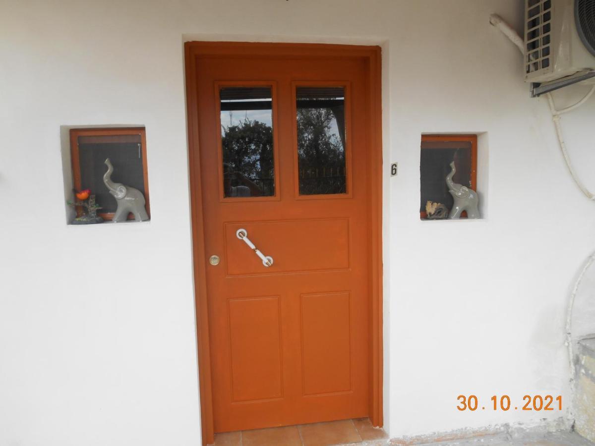 Melios Rooms Petalidi Exterior photo