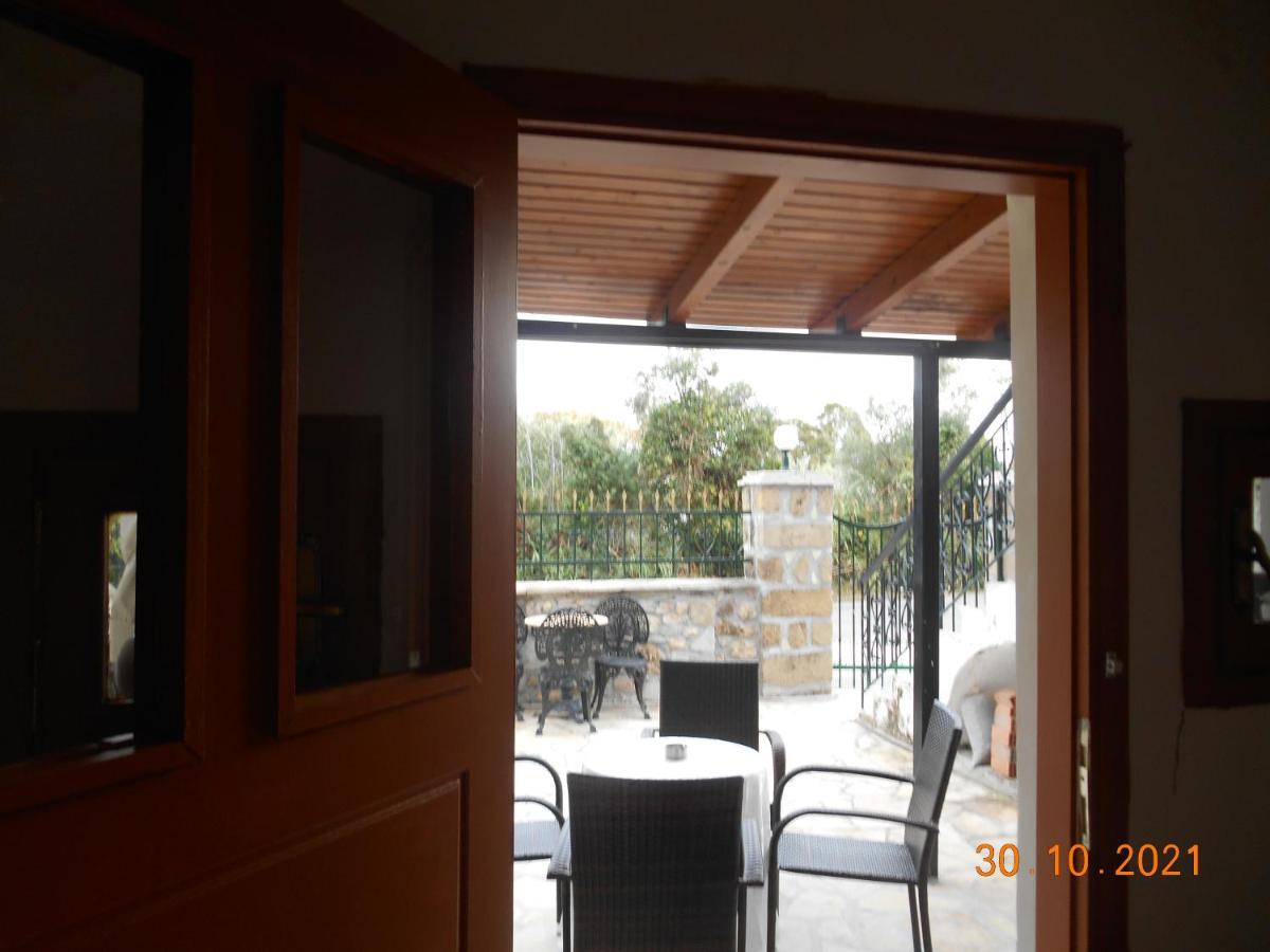 Melios Rooms Petalidi Exterior photo