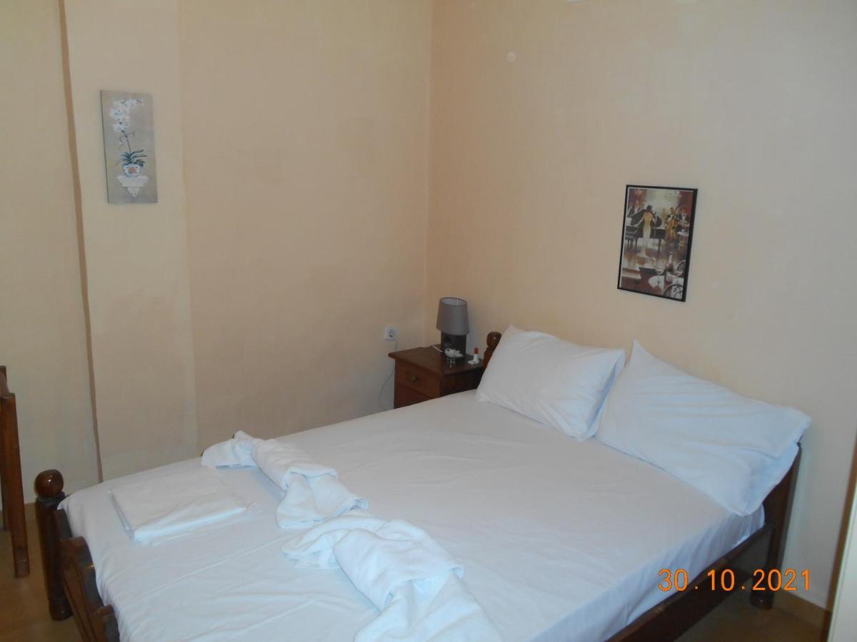 Melios Rooms Petalidi Exterior photo