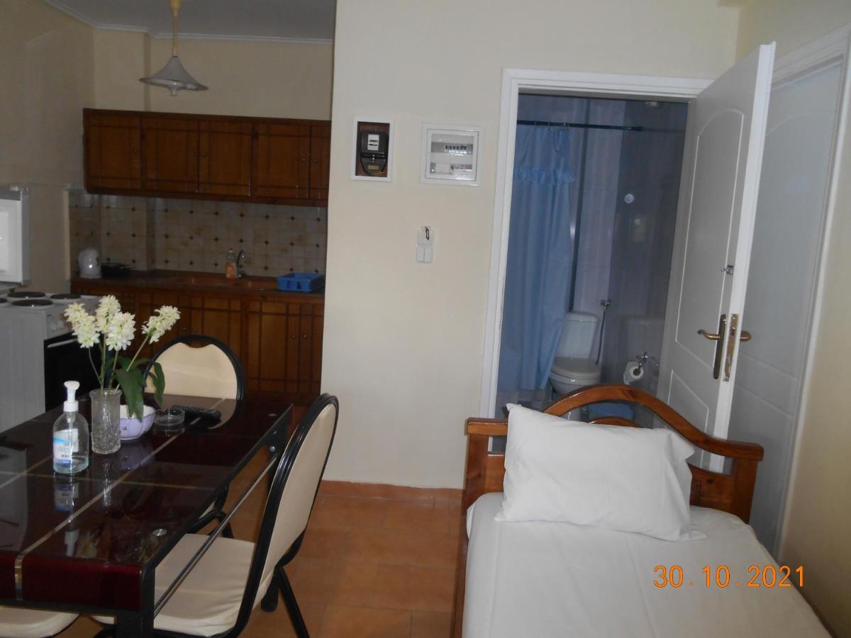 Melios Rooms Petalidi Exterior photo