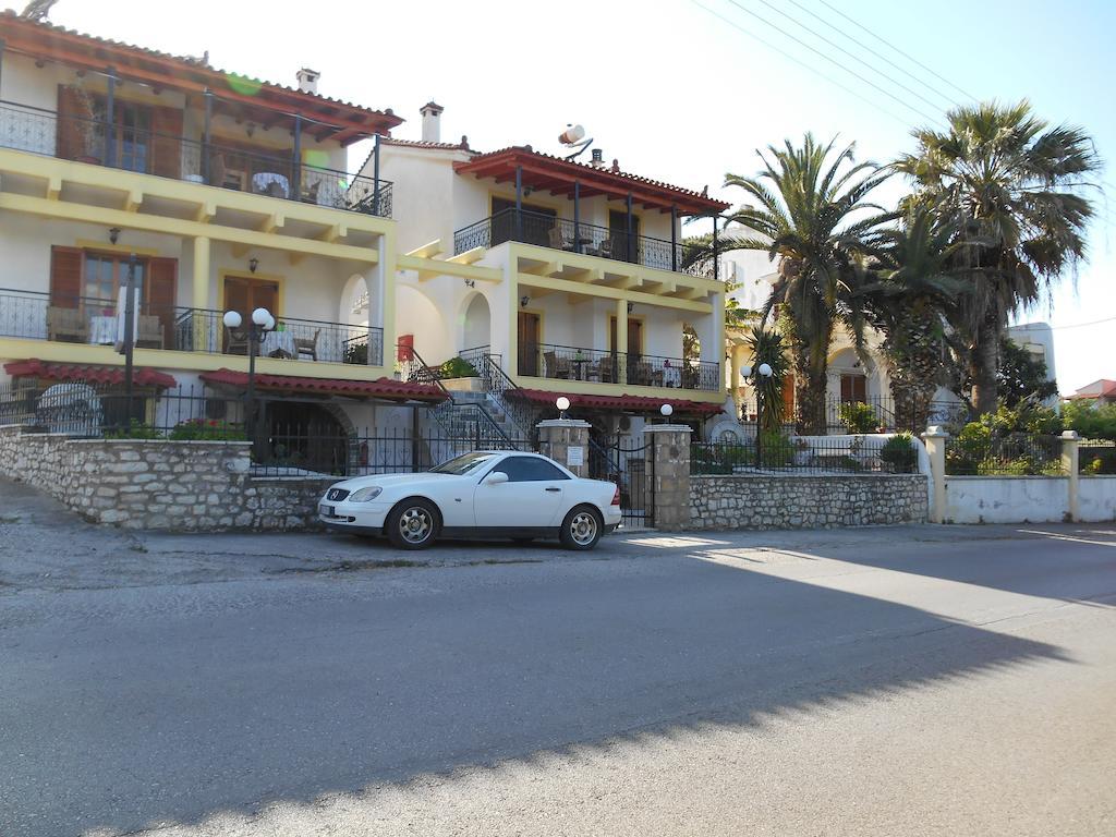 Melios Rooms Petalidi Exterior photo