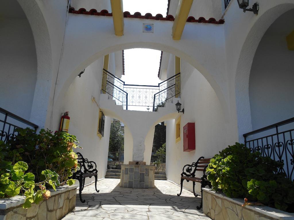 Melios Rooms Petalidi Exterior photo